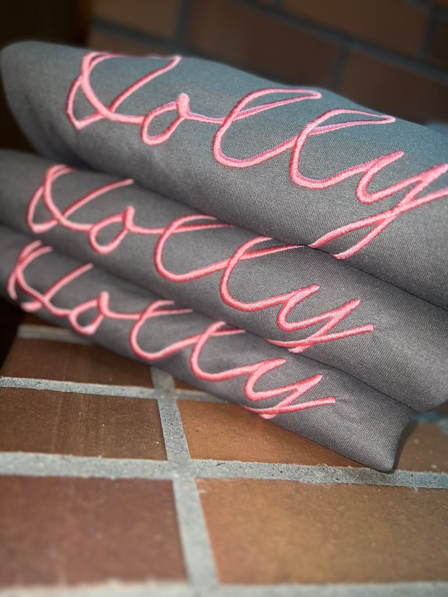 Dolly Embroidered Crew