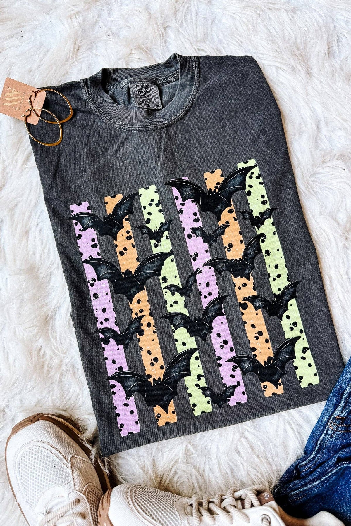 Spooky Bats Graphic Tee - Pepper