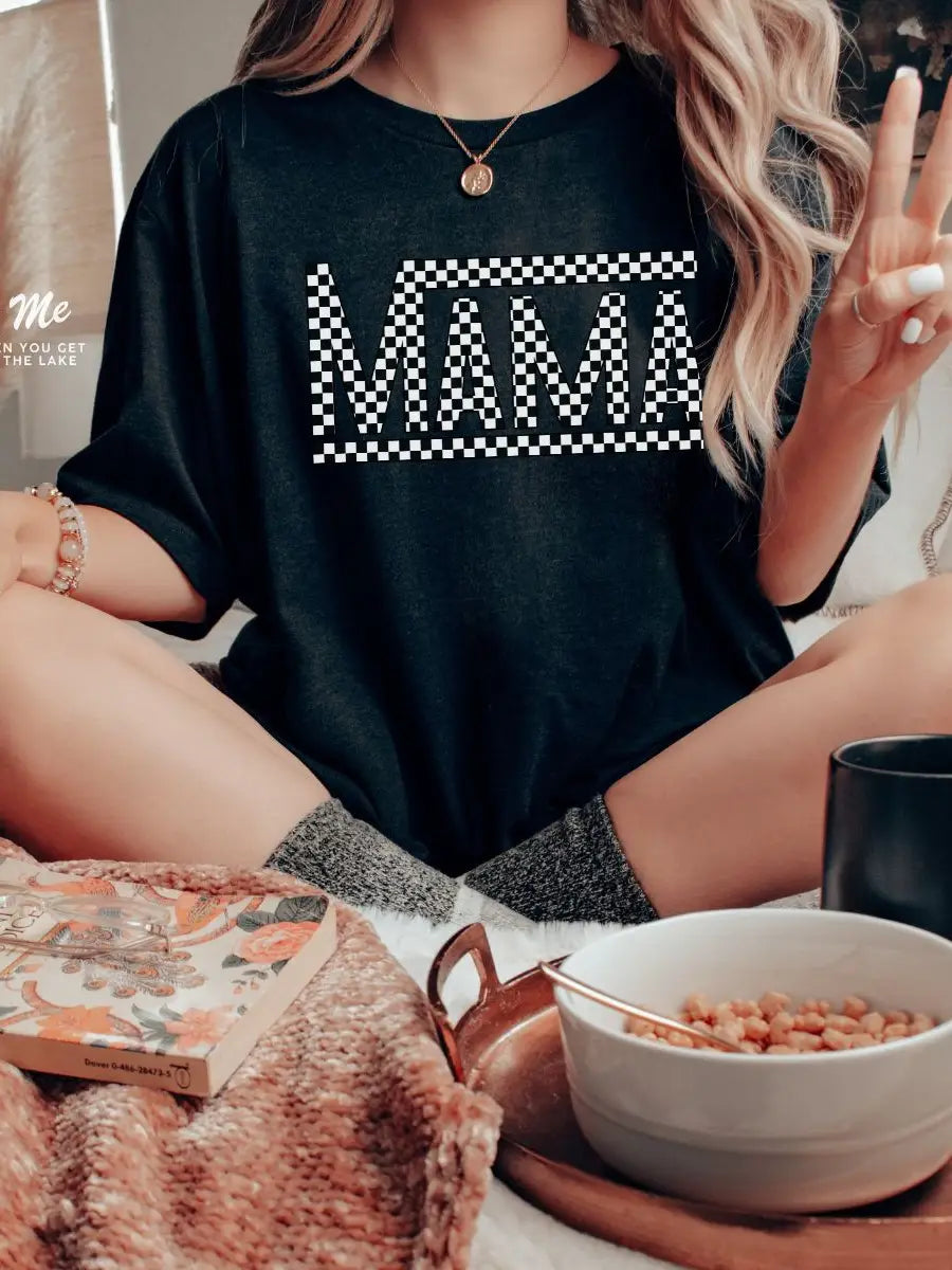 Retro Mama Tee