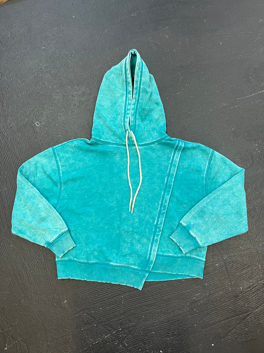 Acid wash asymmetrical detailed fleece hoodie