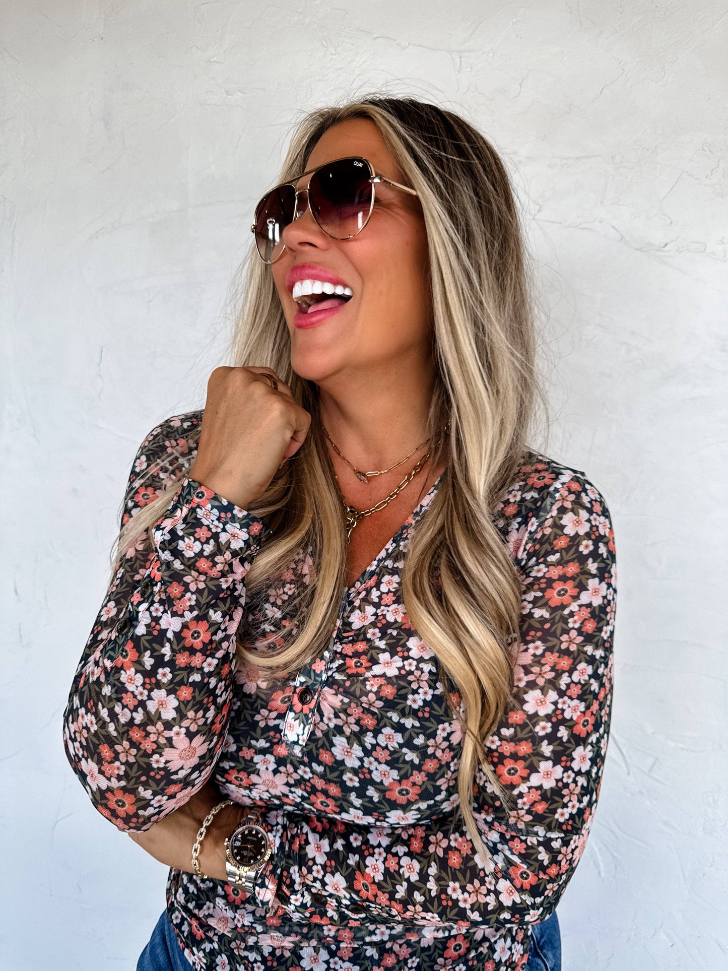 ANNIE VNECK MESH TOP