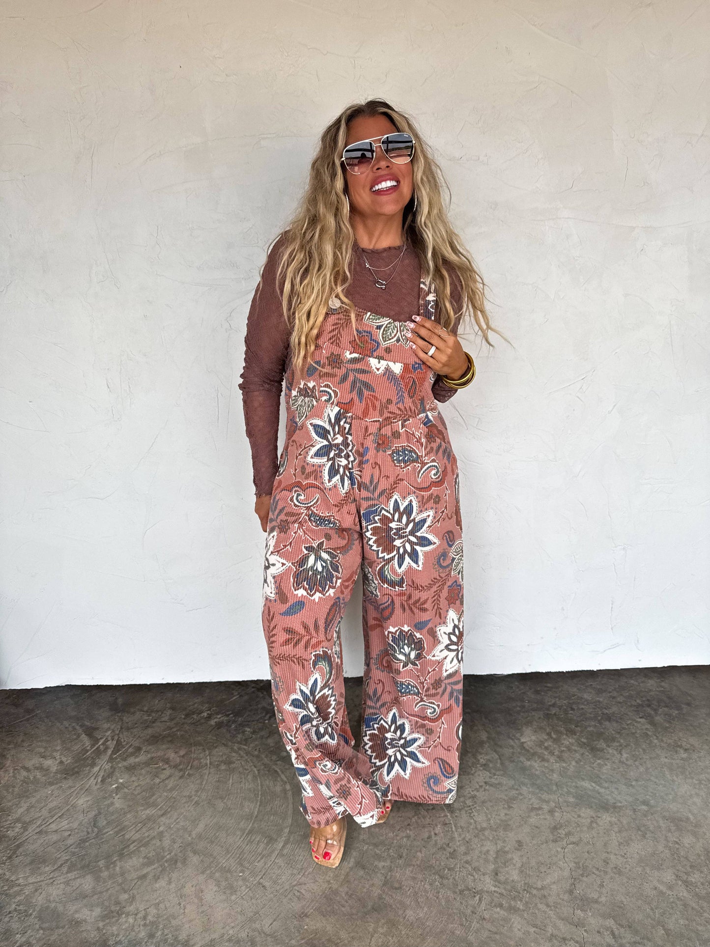 JOLIE LACE THUMBHOLE TOP